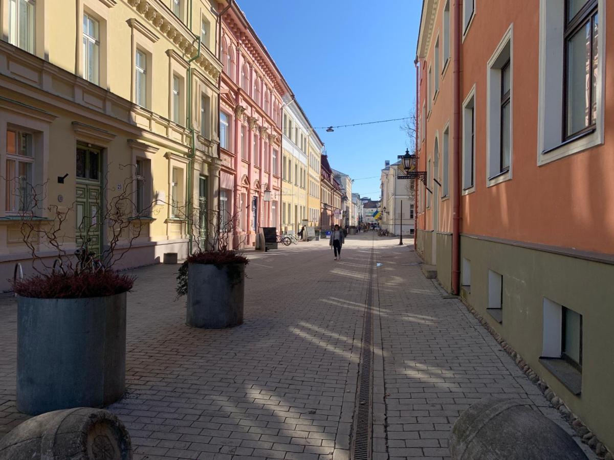 Rueuetli - Cute Old Town Apartment - 2 Big Beds, Free Parking Tartu Exterior foto
