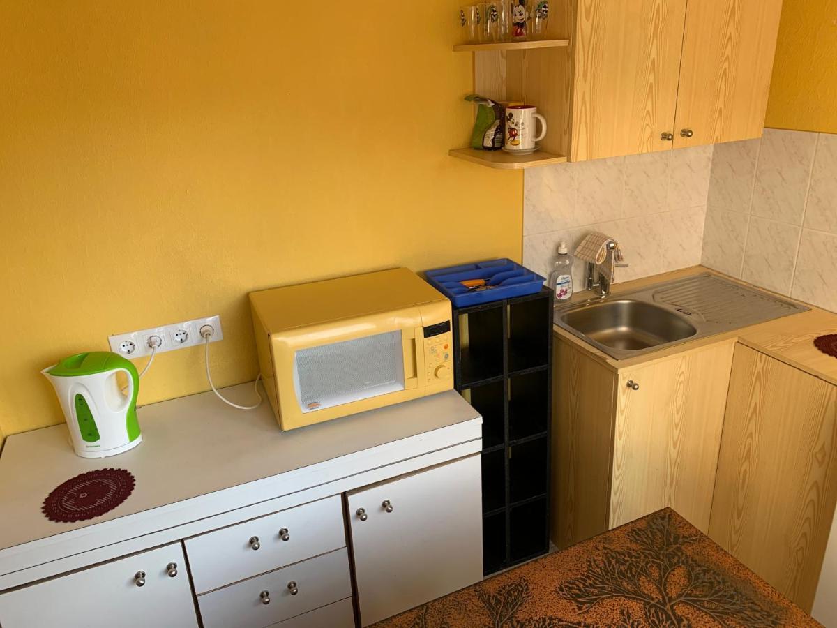 Rueuetli - Cute Old Town Apartment - 2 Big Beds, Free Parking Tartu Exterior foto