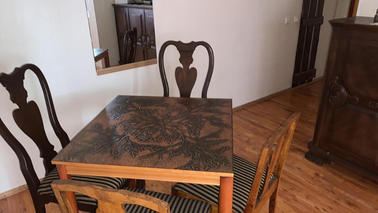 Rueuetli - Cute Old Town Apartment - 2 Big Beds, Free Parking Tartu Exterior foto