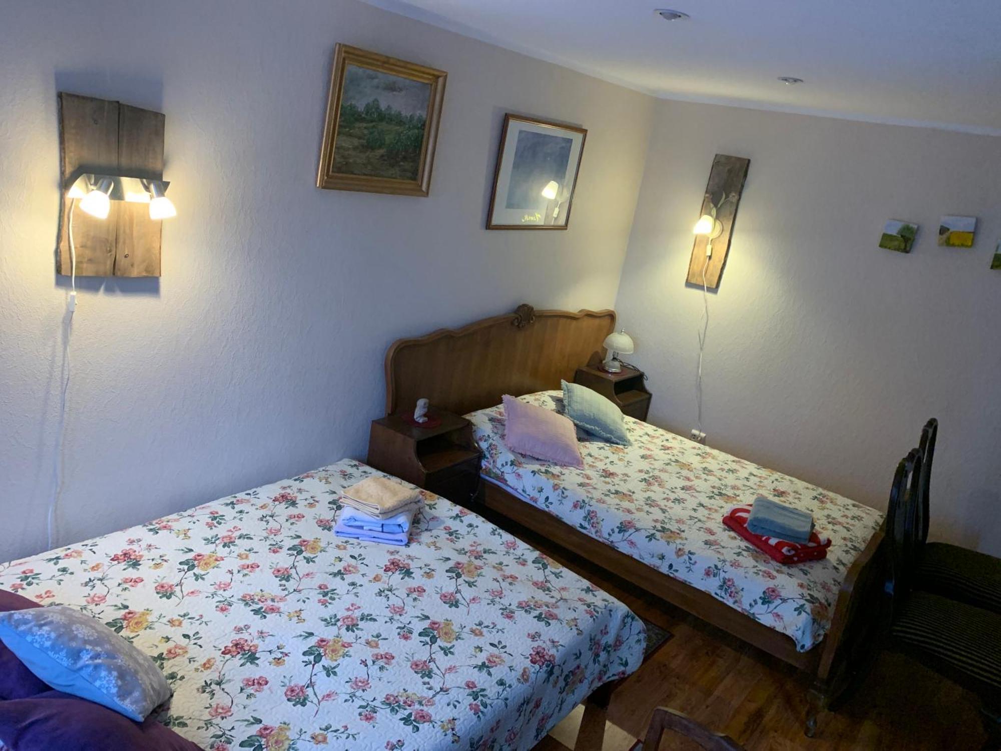 Rueuetli - Cute Old Town Apartment - 2 Big Beds, Free Parking Tartu Exterior foto