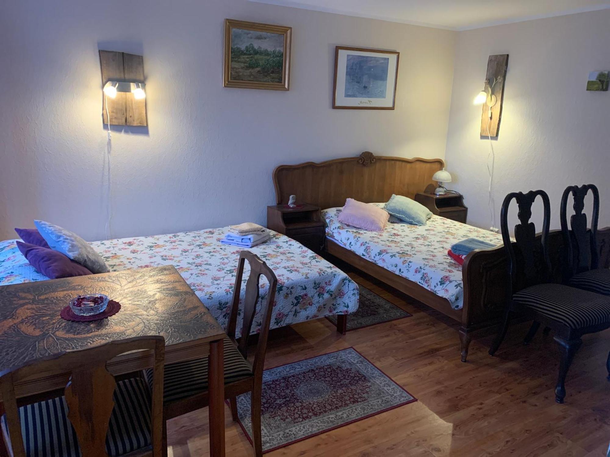 Rueuetli - Cute Old Town Apartment - 2 Big Beds, Free Parking Tartu Exterior foto